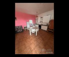 Casa singola con terreno a Sant'Alfio