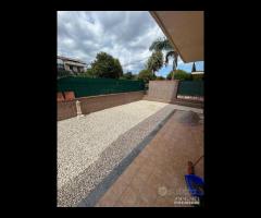 Appartamento piano terra con giardino a Giarre - 9