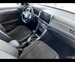 VOLKSWAGEN T- ROC STYLE - 2022 - 18