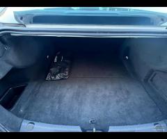 Jaguar XE 2.0 D 180 CV Portfolio - 11