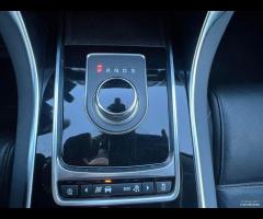 Jaguar XE 2.0 D 180 CV Portfolio - 20