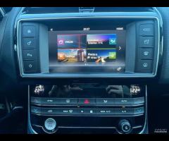 Jaguar XE 2.0 D 180 CV Portfolio - 21