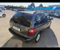 Chrysler Voyager Grand 2.8 CRD cat Limited Auto - 7