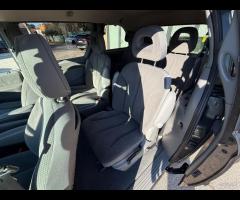 Chrysler Voyager Grand 2.8 CRD cat Limited Auto - 14