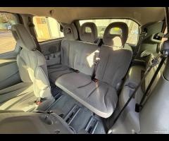 Chrysler Voyager Grand 2.8 CRD cat Limited Auto - 15
