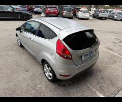 Ford Fiesta 1.4 TDCi 70CV 3 porte - Neopatentati