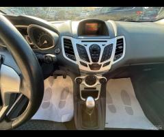 Ford Fiesta 1.4 TDCi 70CV 3 porte - Neopatentati - 16