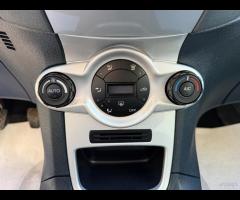 Ford Fiesta 1.4 TDCi 70CV 3 porte - Neopatentati - 19