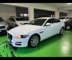 Jaguar XE 2.0 D 180 CV Portfolio