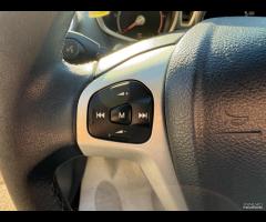 Ford Fiesta 1.4 TDCi 70CV 3 porte - Neopatentati
