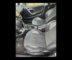 Peugeot 2008 PureTech 82 Allure - 13