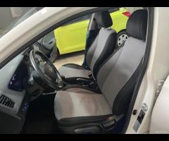 Hyundai i20 1.1 CRDi 5 porte Style optional - 14