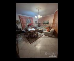 Appartamento con cortile e garage a Mascali