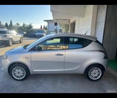 Lancia Ypsilon 1.2 69 CV 5 porte Silver - 7
