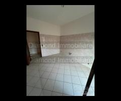 Appartamento con garage e posto auto a Giarre