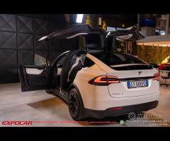 Tesla Model X Model X 100kWh Dual Motor Autopilot - 17
