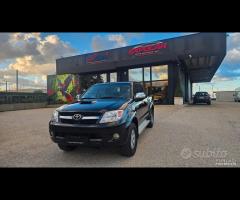 Toyota Hilux 3.0 D-4D 4WD 4p. Double Cab SR