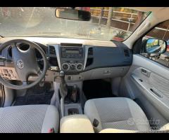 Toyota Hilux 3.0 D-4D 4WD 4p. Double Cab SR