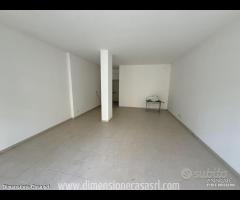 Rif.LC82|Locale commerciale San Cataldo