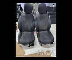 Tappezzeria sedili interni lancia ypsilon