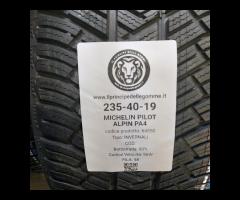 4 GOMME 235 40 19 MICHELIN A64550