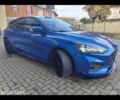 Ford Focus 1.0 Ecoboost ST-Line s