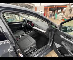 Volkswagen Golf 2.0 tdi Style 115cv - 11