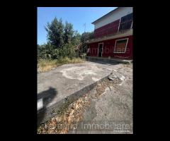 Villetta singola con terreno a Zafferana Etnea