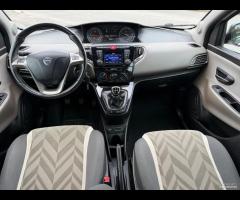 Lancia Ypsilon 1.2 69cv 5 porte Gold - 2