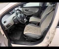 Lancia Ypsilon 1.2 69cv 5 porte Gold - 3