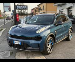 Lynk & Co 01 1.5 td phev PHEV HYBRID PLUG-IN