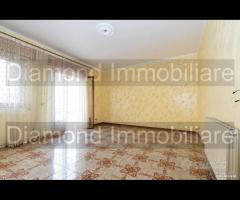 Casa singola con 2 terrazze e cortile a Riposto