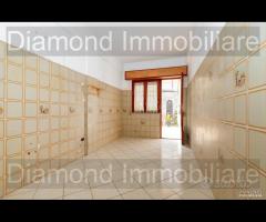 Casa singola con 2 terrazze e cortile a Riposto - 6