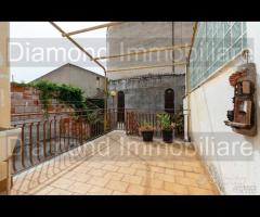 Casa singola con 2 terrazze e cortile a Riposto - 17