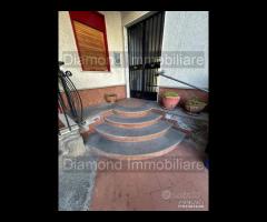 Appartamento ascensorato con garage ad Acireale