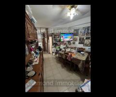 Appartamento ascensorato con garage ad Acireale