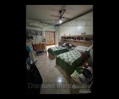 Appartamento ascensorato con garage ad Acireale