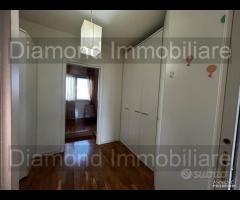 Appartamento con garage a San Giovanni la Punta - 8