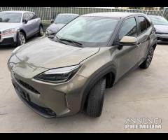 Toyota Yaris Cross 1.5 Hybrid 5p. E-CVT AWD-i Loun