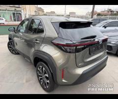 Toyota Yaris Cross 1.5 Hybrid 5p. E-CVT AWD-i Loun