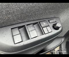 Toyota Yaris Cross 1.5 Hybrid 5p. E-CVT AWD-i Loun - 10