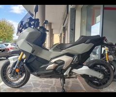 HONDA X ADV 750 +PROMO CASCO+PERMUTE+RATE+GARANZIA