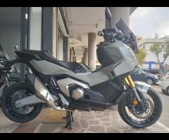 HONDA X ADV 750 +PROMO CASCO+PERMUTE+RATE+GARANZIA