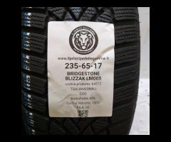2 GOMME 235 65 17 BRIDGESTONE A64572