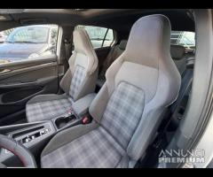 Volkswagen Golf 2.0 TDI DSG GTD - 25