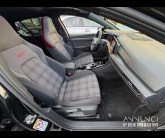 Volkswagen Golf GTI 2.0 TSI DSG - 27