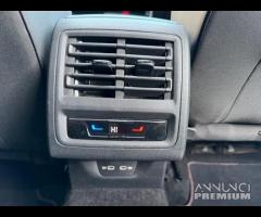 Volkswagen Golf GTI 2.0 TSI DSG - 29