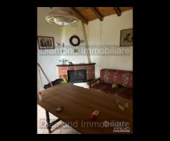 Casetta panoramica con terreno a Milo