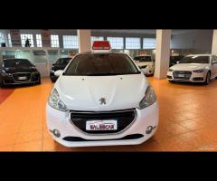 Peugeot 208 PureTech 82 5 porte Allure