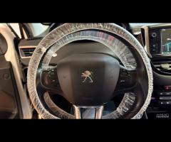 Peugeot 208 PureTech 82 5 porte Allure - 6